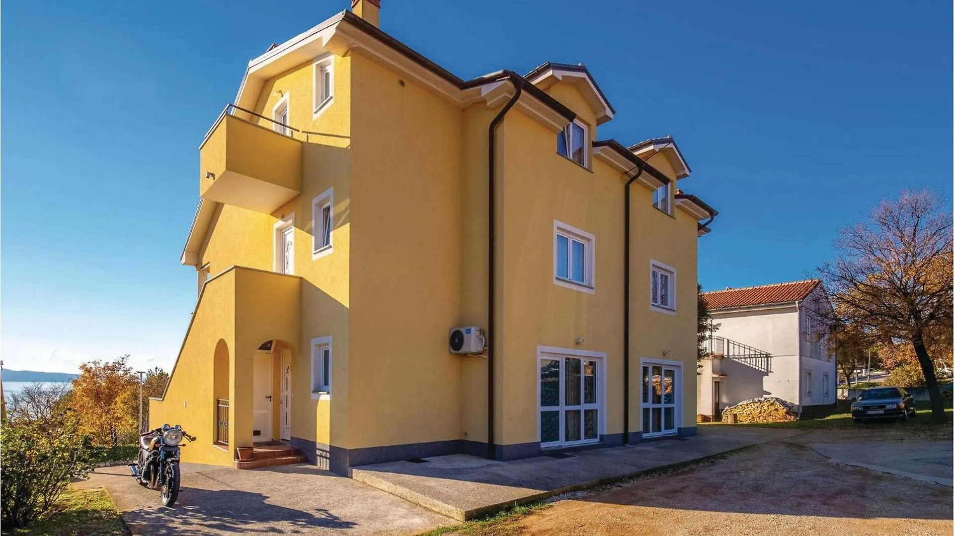Nice Apartment In Kostrena With House Sea View