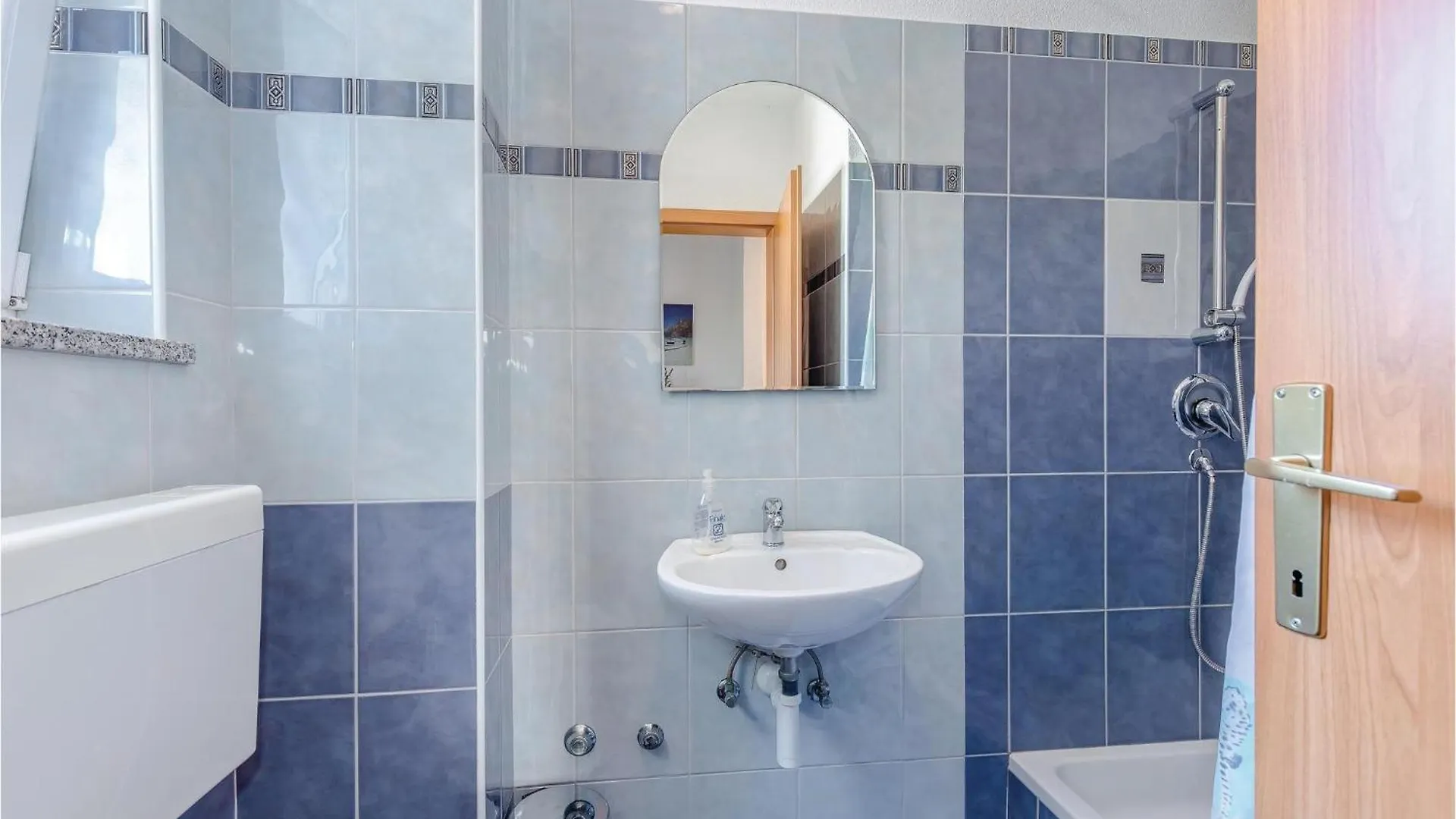 Nice Apartment In Kostrena With House Sea View