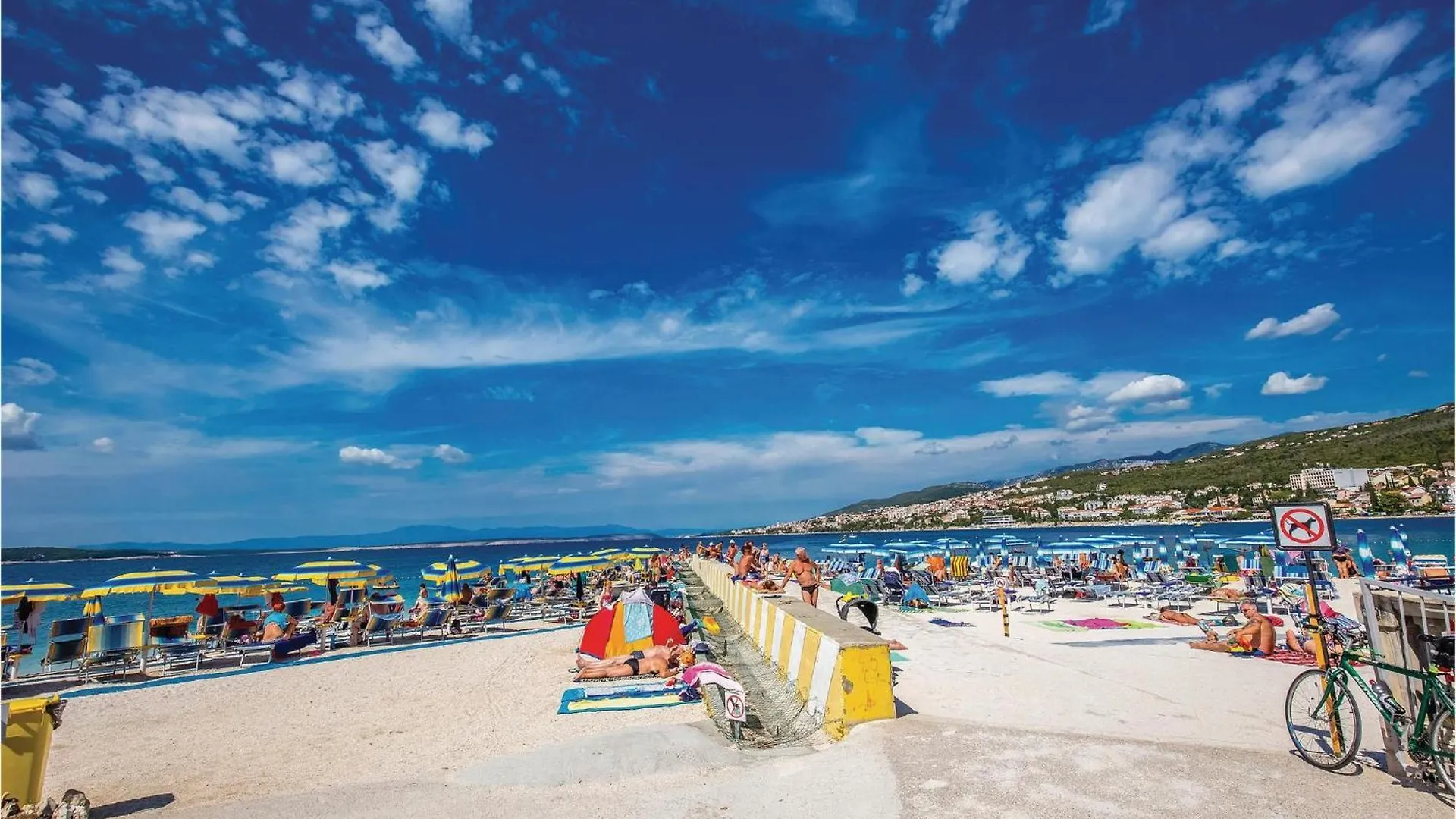 Nice Apartment In Kostrena With House Sea View Croácia